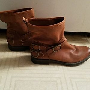 Lucky ankle boots